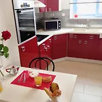 Hotel apartamentowy Appart'hotel61 Comme A La Maison Au Coeur De La Normandie 3*