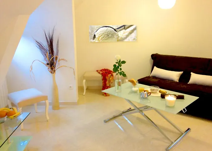 Appart'hotel61 Comme A La Maison Au Coeur De La Normandie Apartahotel Flers (Orne)